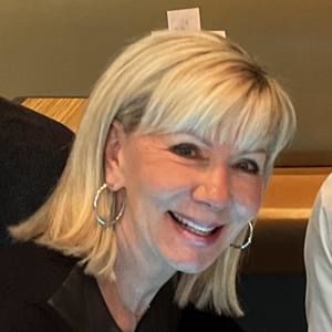 Meet your Posher, Denise